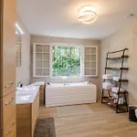 Casa de Férias La Cyrano - Maison Avec Piscine Privee!